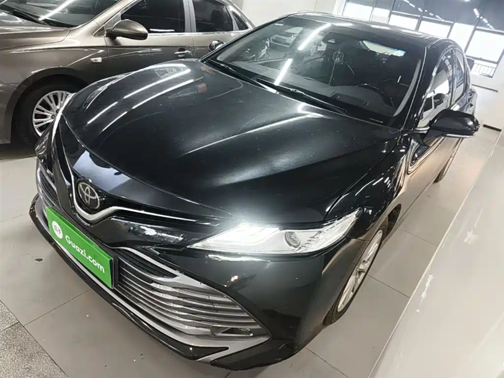 Купить Toyota Camry
