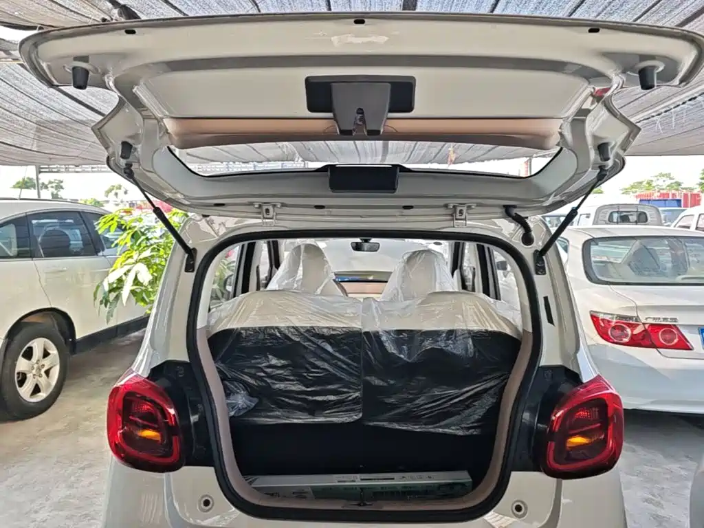 Wuling MINIEV — миниатюра 19