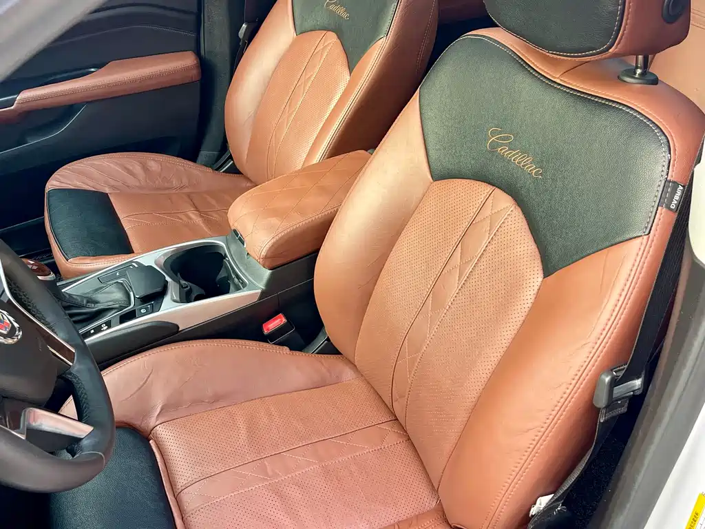 Cadillac SRX — миниатюра 10