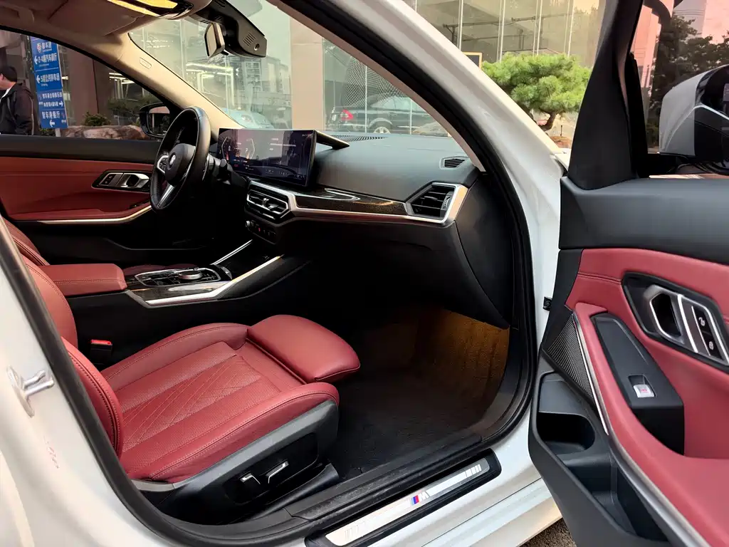 BMW 3 Series — миниатюра 13