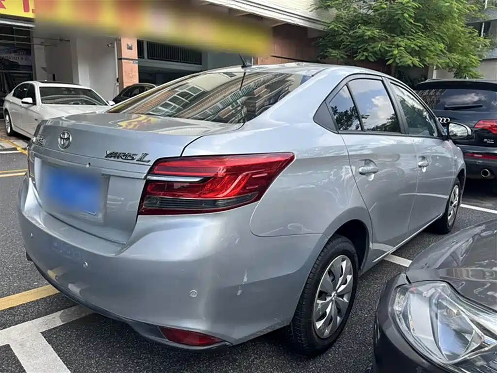 TOYOTA YARIS L TO ENJOY