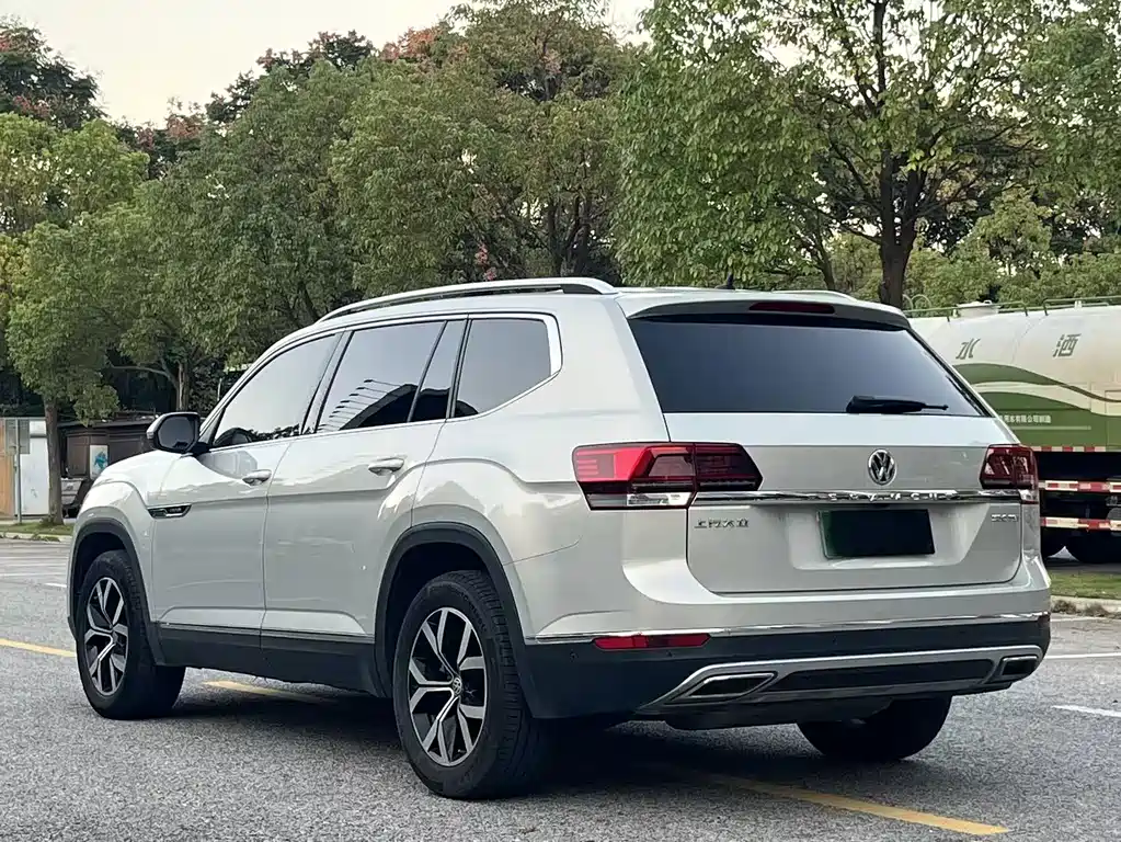 Volkswagen Teramont — миниатюра 4