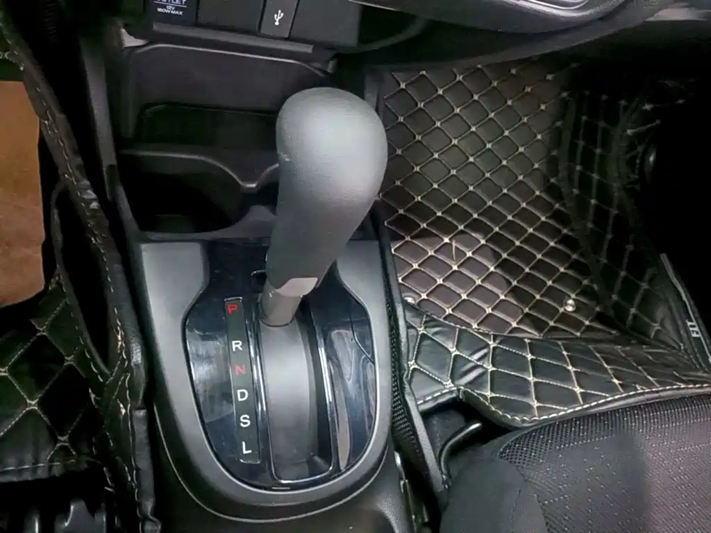 Honda Fit — миниатюра 14