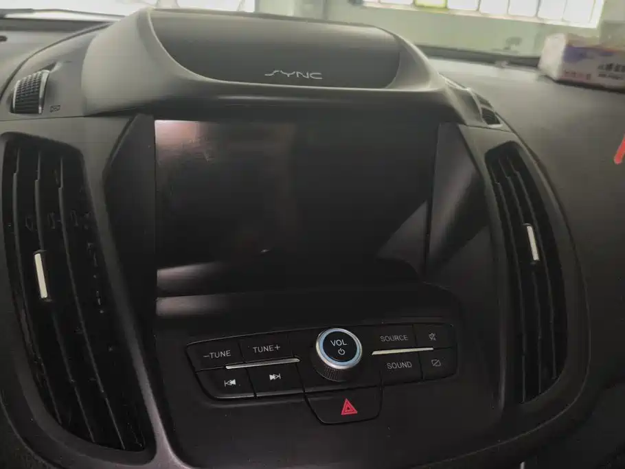 Ford Kuga — миниатюра 13