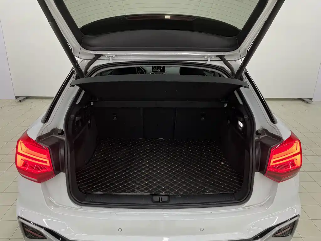 Audi Q2L — миниатюра 17
