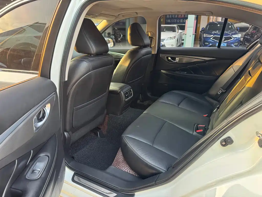 Infiniti Q50L — миниатюра 7