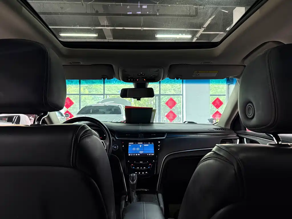 Cadillac XTS — миниатюра 6