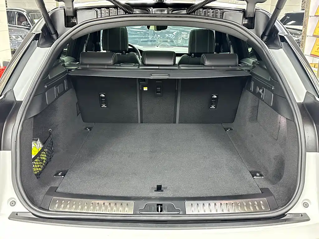 Land Rover Velar — миниатюра 23