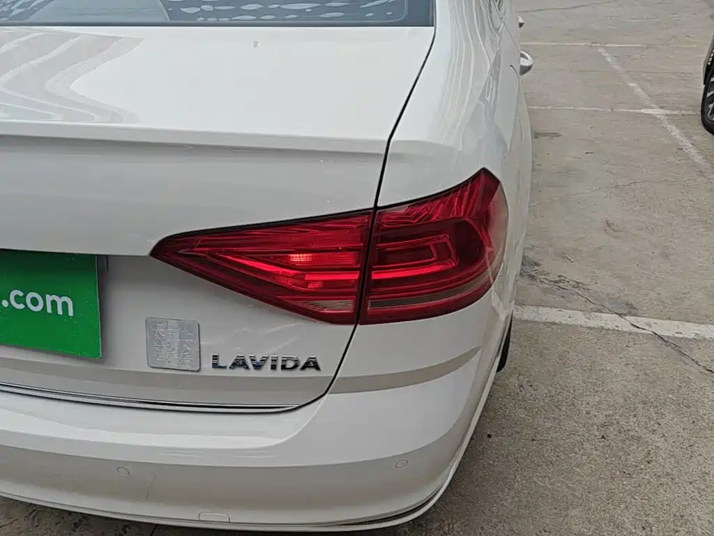 Volkswagen Lavida — миниатюра 8