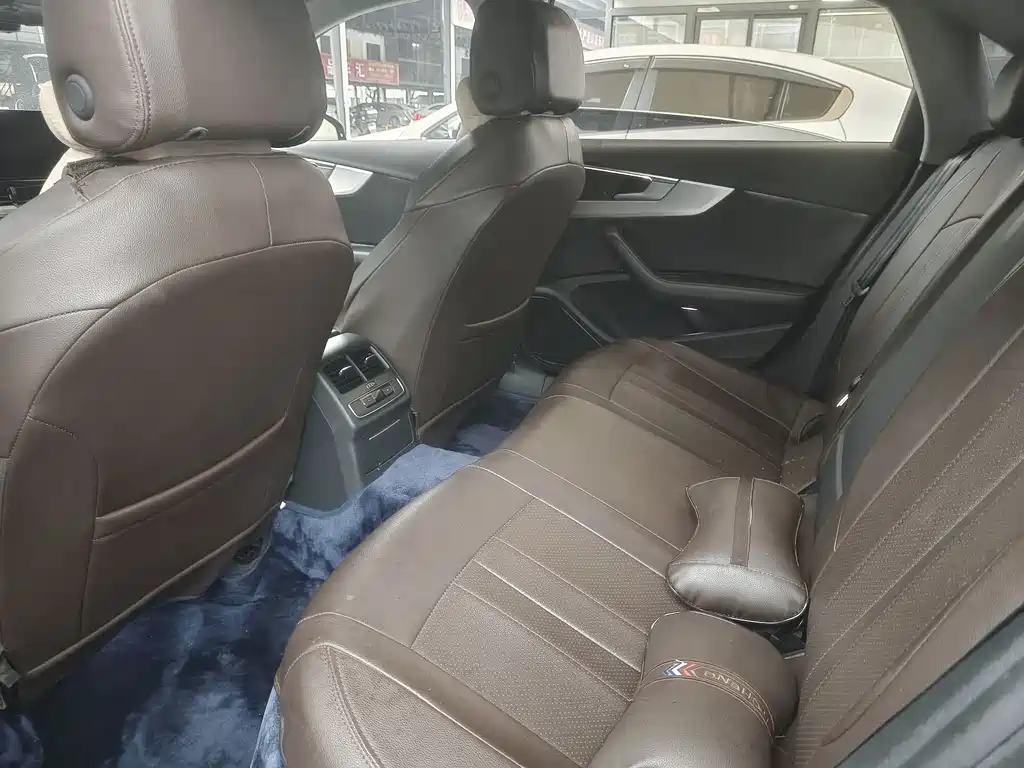 Audi A4L — миниатюра 12