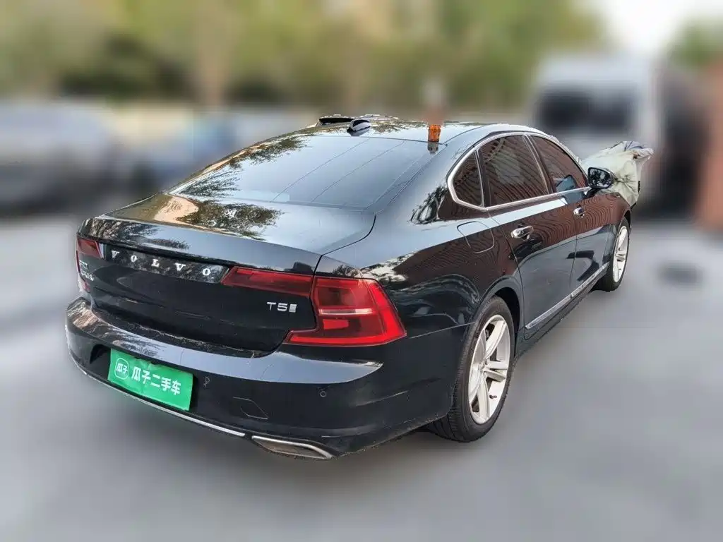 Volvo S90 — миниатюра 6