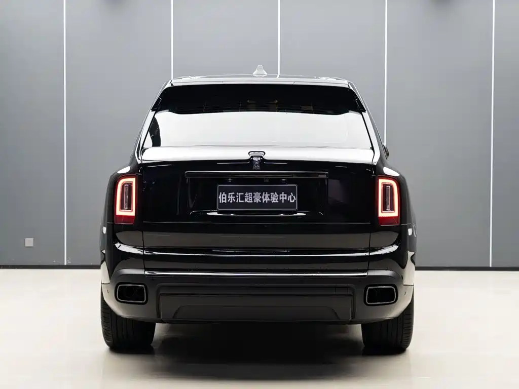 Rolls-Royce Cullinan — миниатюра 8