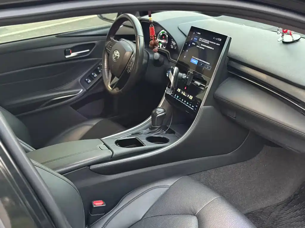 Toyota Avalon — миниатюра 7