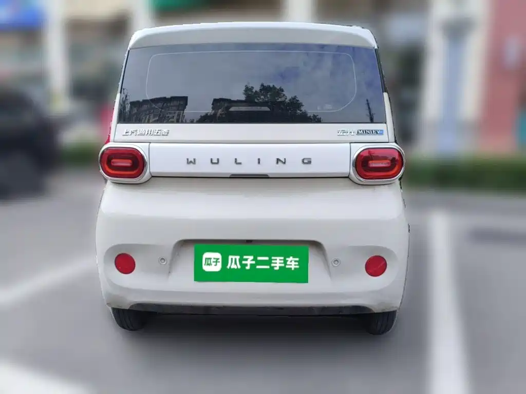 Wuling MINIEV — миниатюра 3