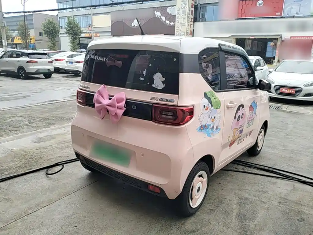 Wuling MINIEV — миниатюра 7
