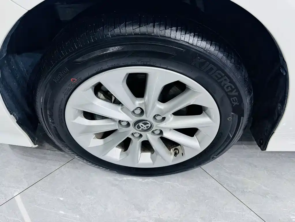 Toyota Corolla — миниатюра 13