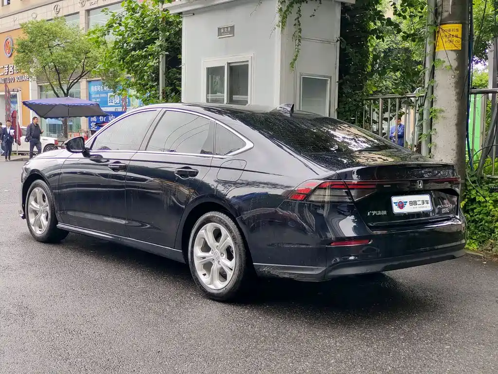 Honda Accord — миниатюра 4