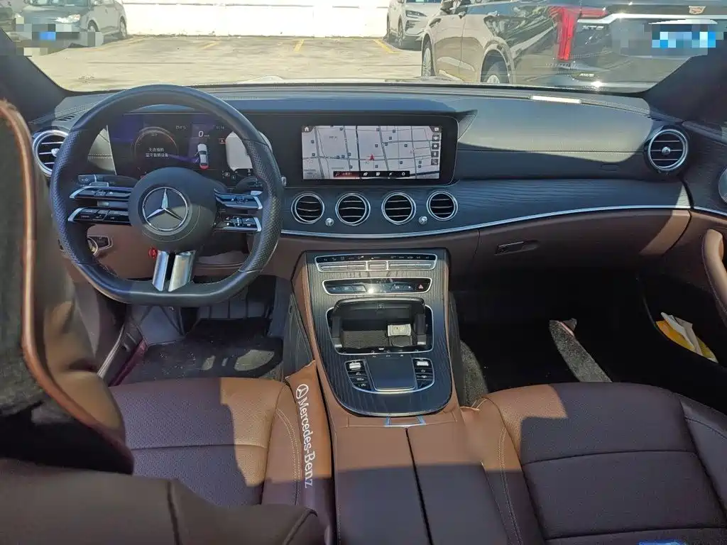 Mercedes-Benz E-Class — миниатюра 10