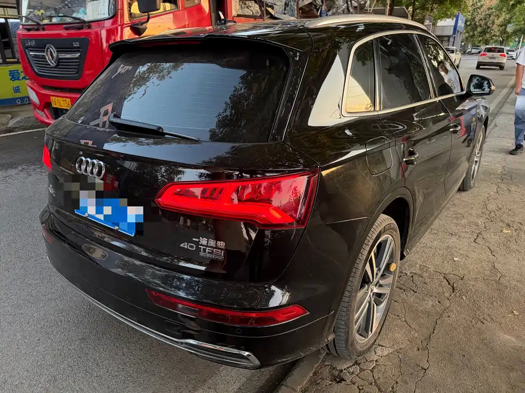 Audi Q5L — миниатюра 3