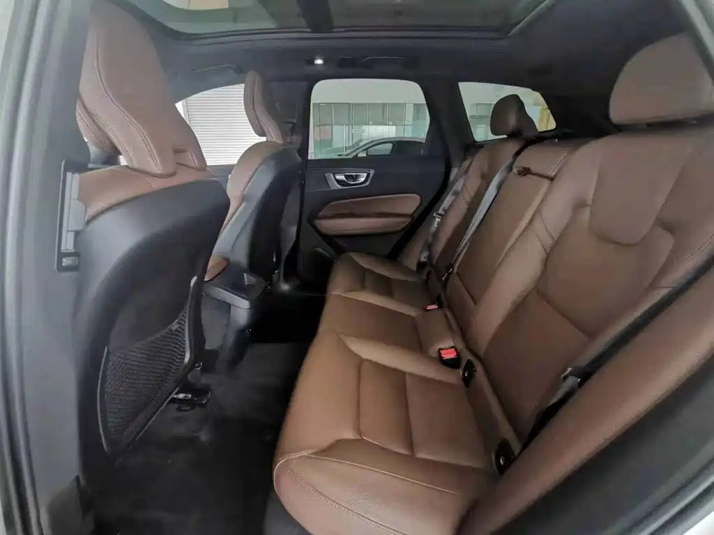 Volvo XC60 — миниатюра 13