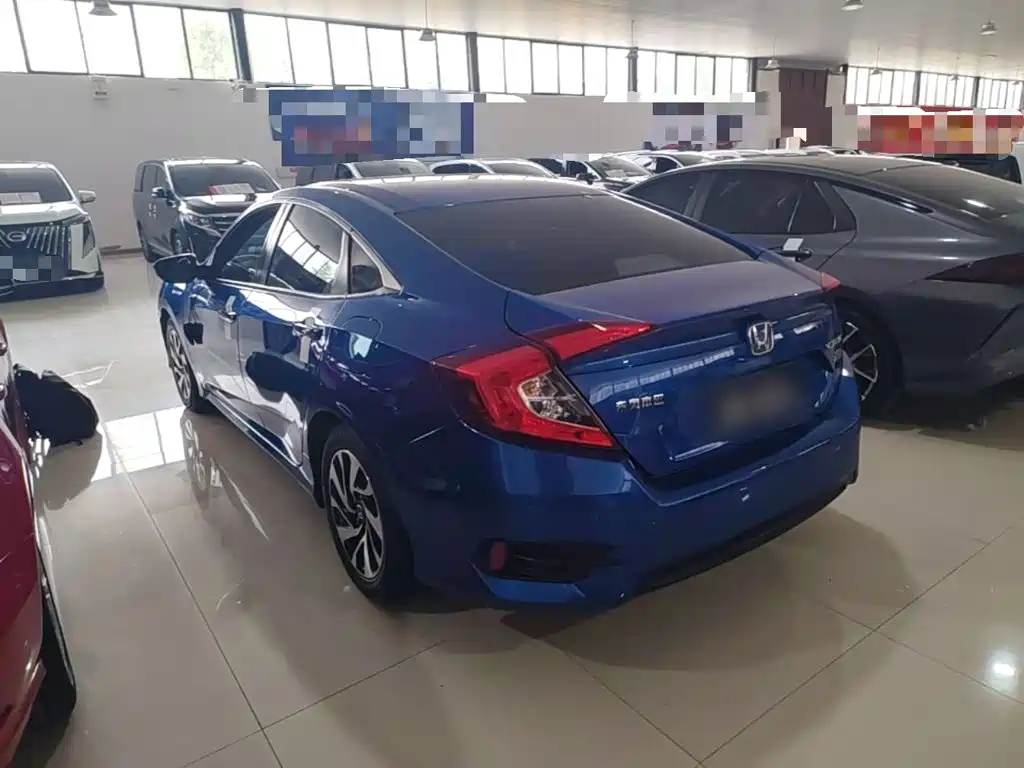 Honda Civic — миниатюра 5