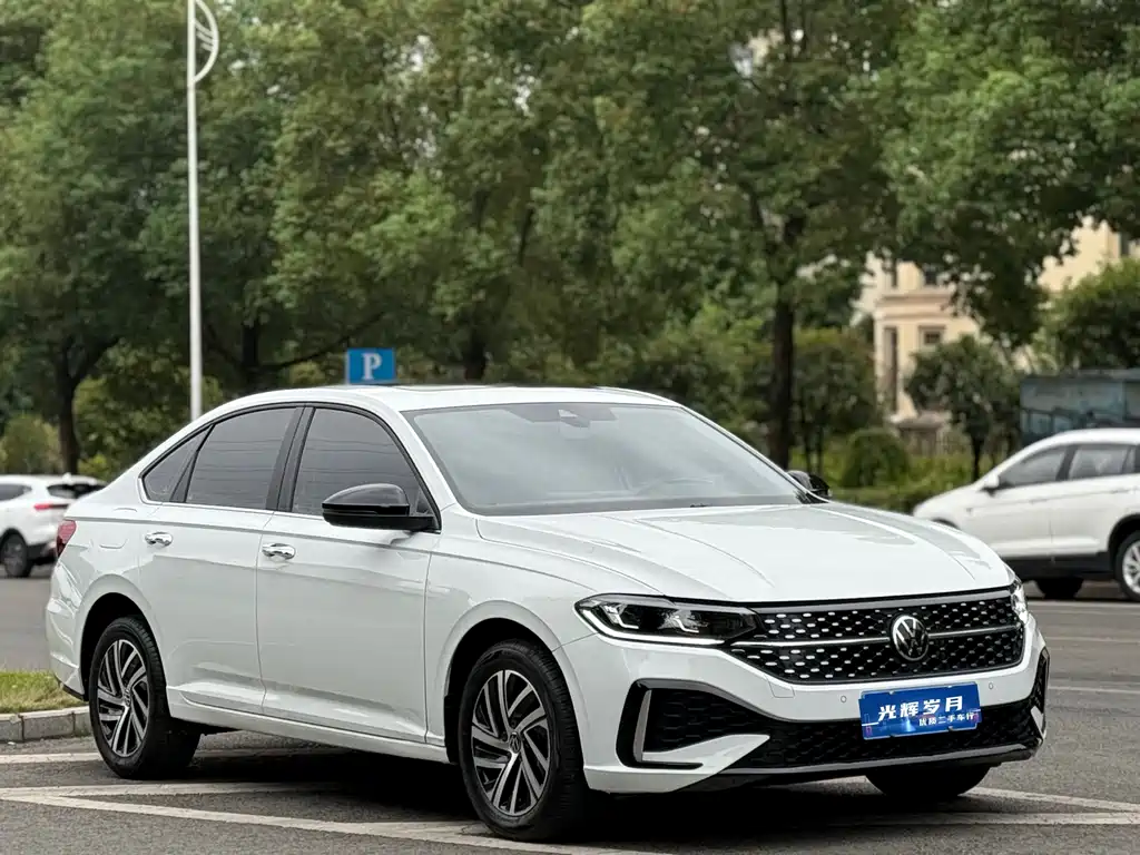Volkswagen Lavida — миниатюра 3
