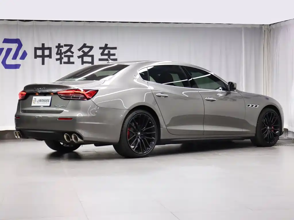 Maserati Quattroporte — миниатюра 3