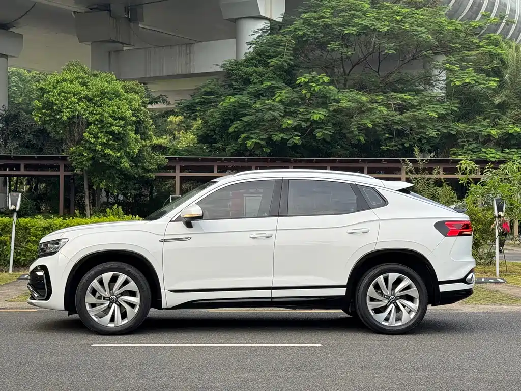 Volkswagen X — миниатюра 4