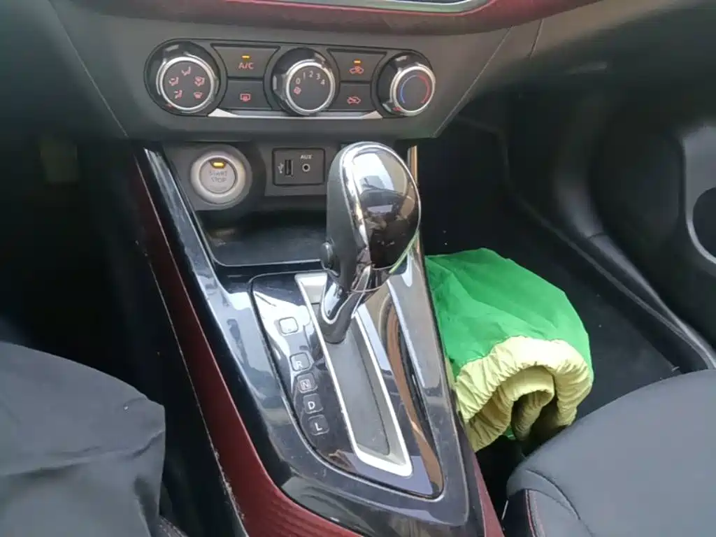 Nissan Bluebird — миниатюра 14