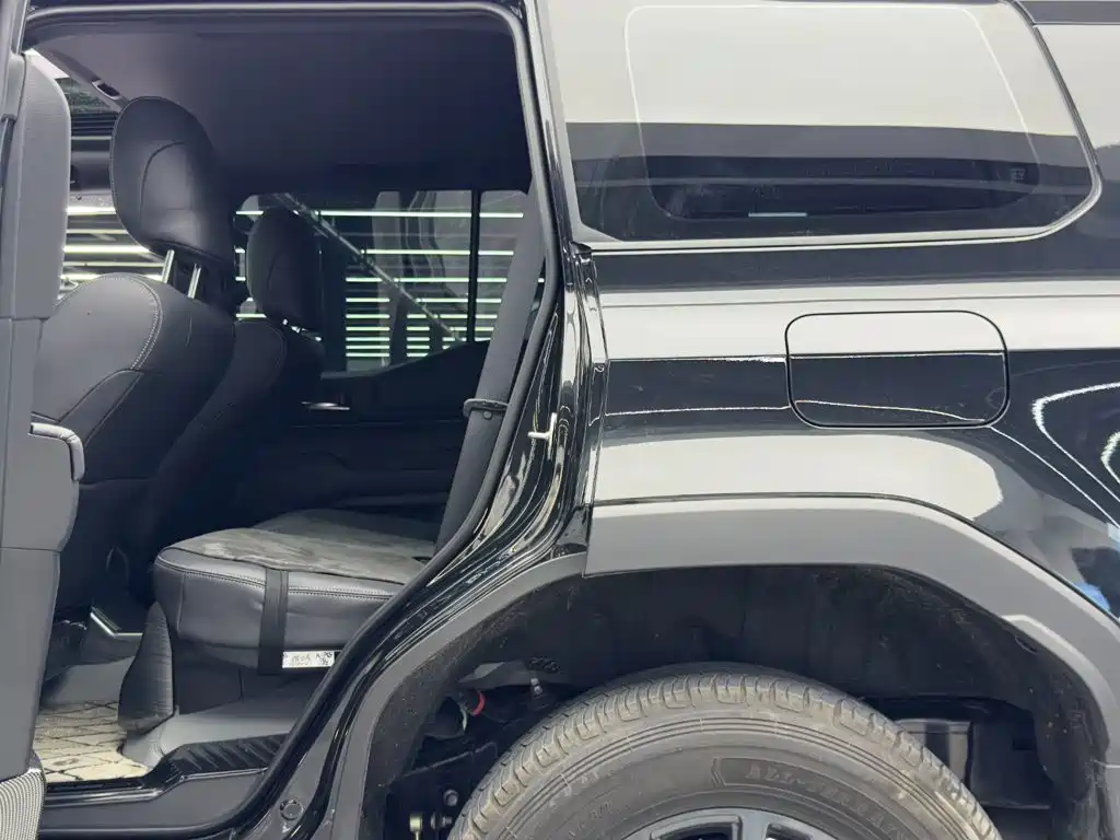 Toyota Prado — миниатюра 9