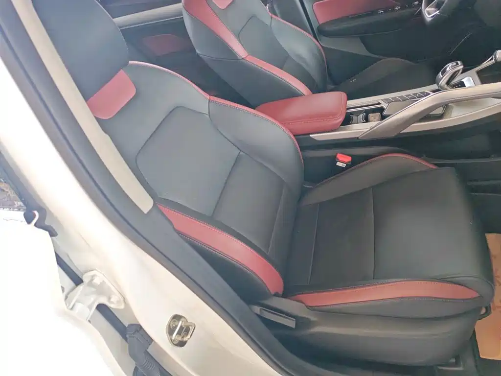 Geely Binyue — миниатюра 20