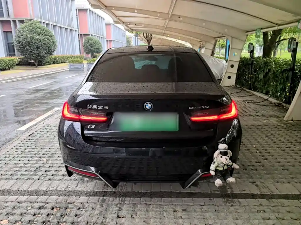BMW i3 — миниатюра 6