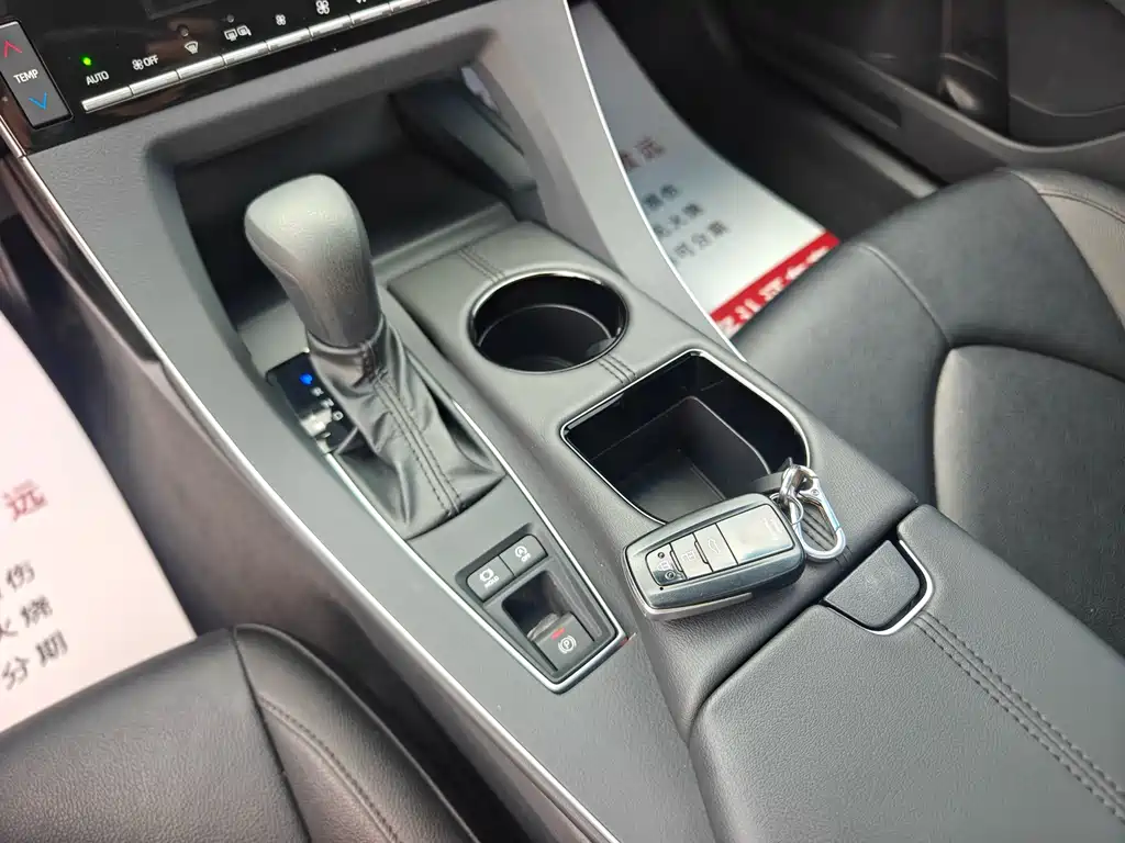 Toyota Avalon — миниатюра 15