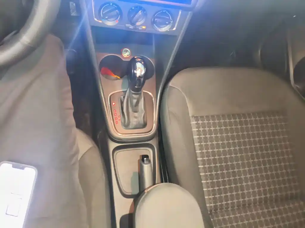 Volkswagen Polo — миниатюра 14