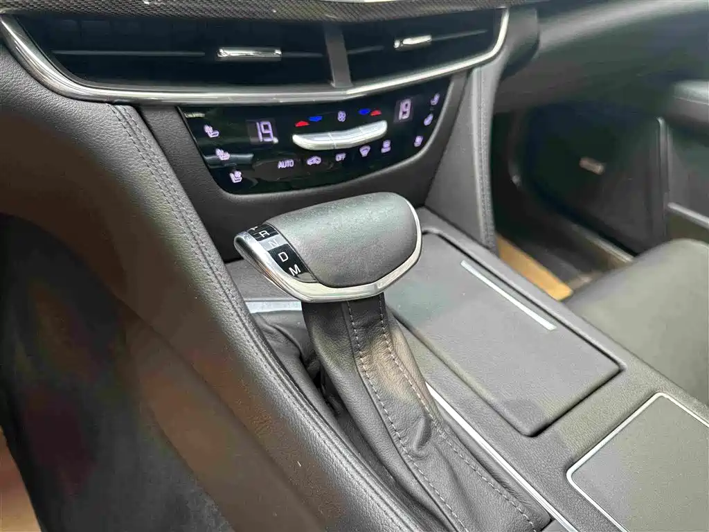 Cadillac CT6 — миниатюра 15