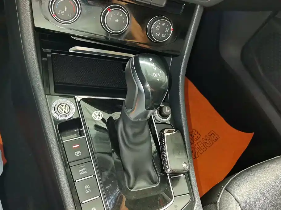 Volkswagen Sagitar — миниатюра 16
