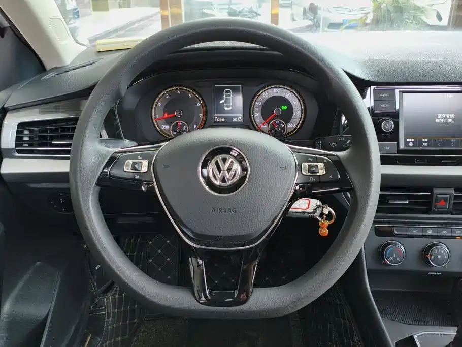Volkswagen Lavida — миниатюра 15