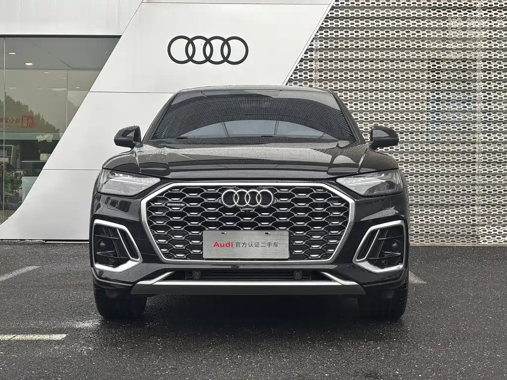 Audi Q5L Sportback — миниатюра 2