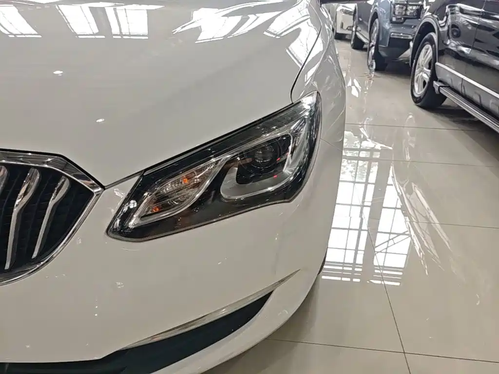 Buick Excelle — миниатюра 24