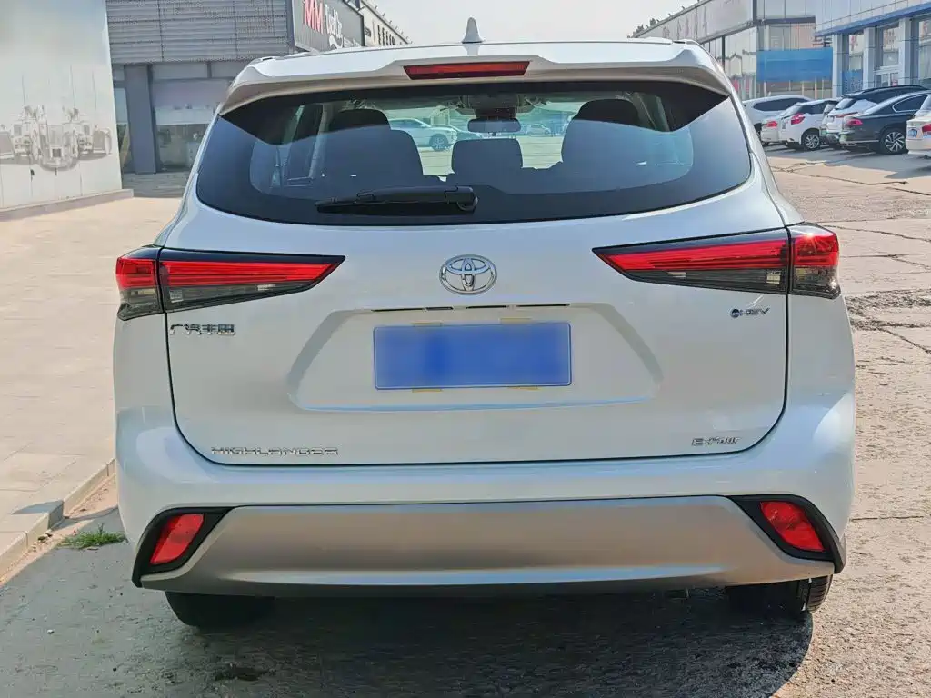 Toyota Highlander — миниатюра 19