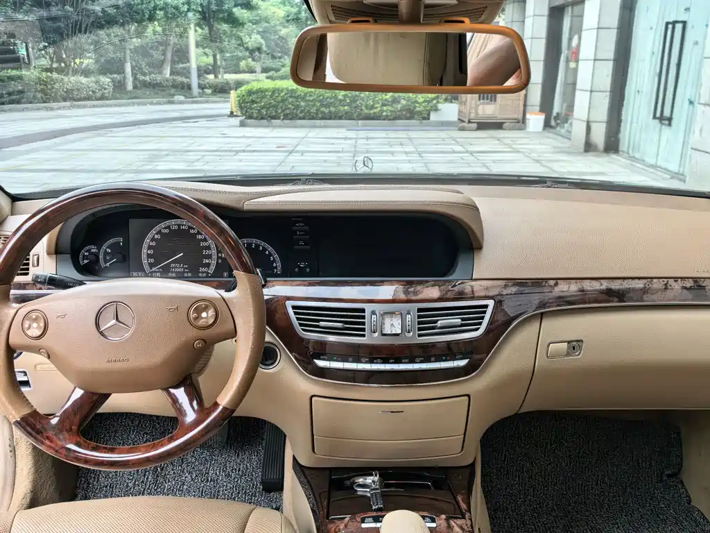 Mercedes-Benz S-Class S 2010 S 300 L Luxury