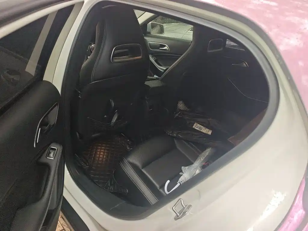 Mercedes-Benz GLA — миниатюра 15