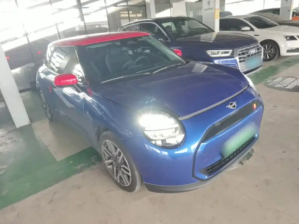 MINI MINI COOPER EV — миниатюра 4