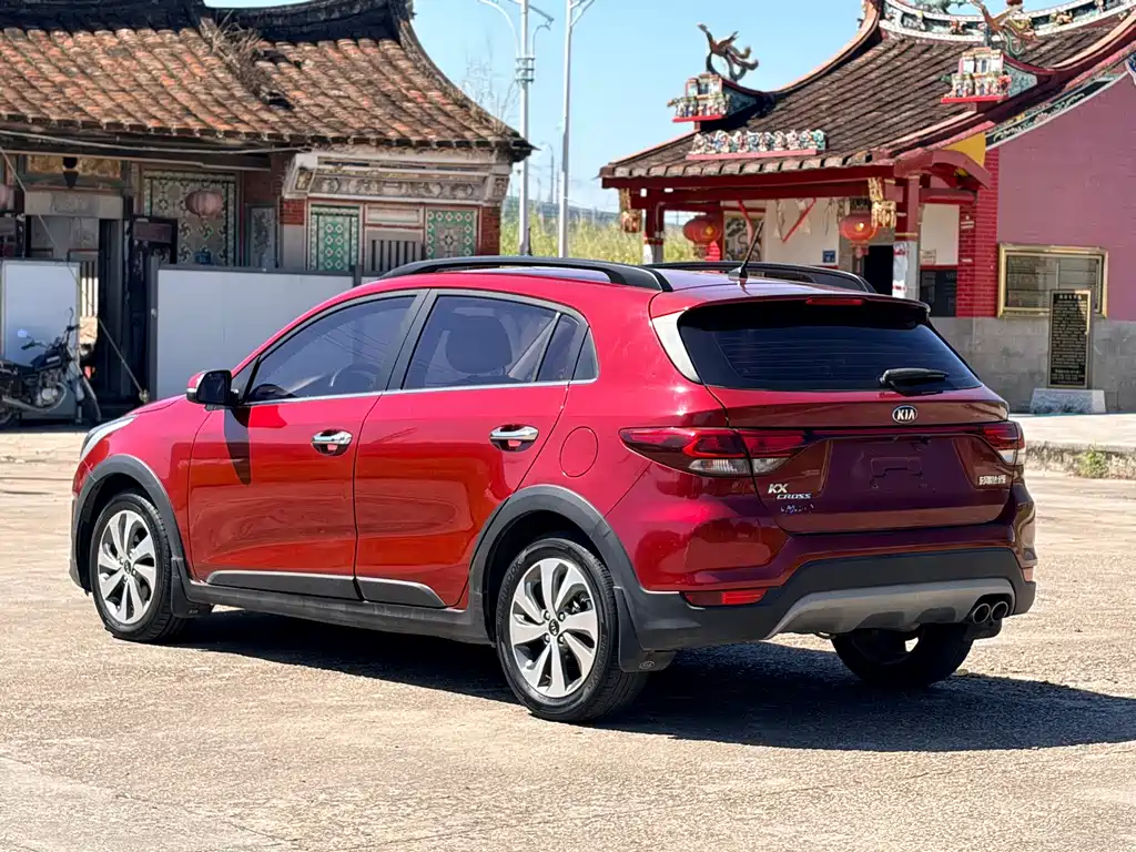 Kia KX Cross — миниатюра 12
