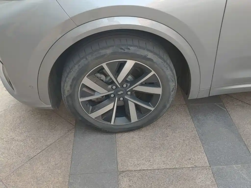 Li Auto Li L7 — миниатюра 23