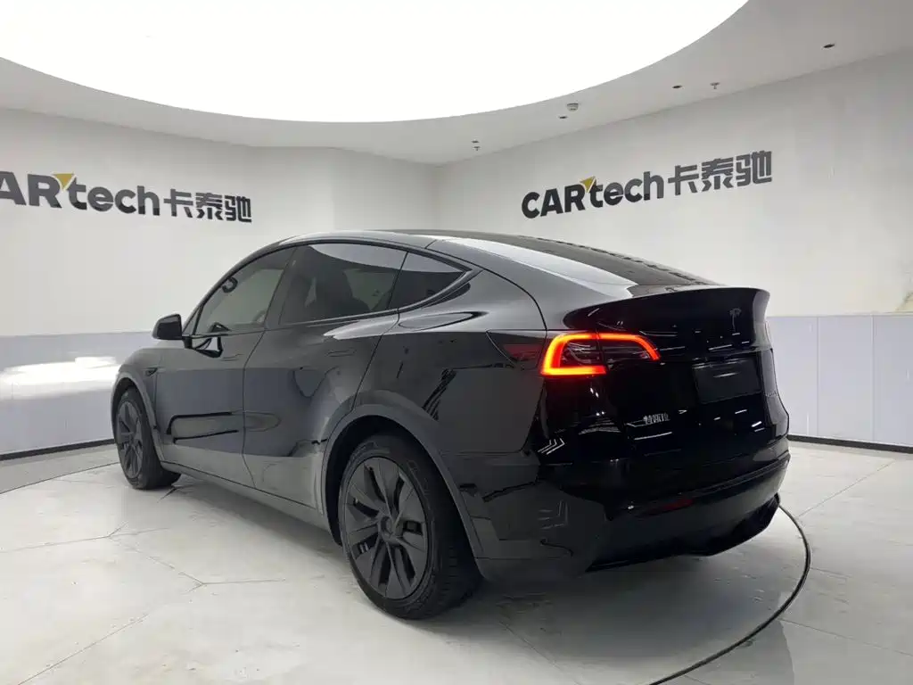 Tesla Model Y — фотографии объявления, Фото 8