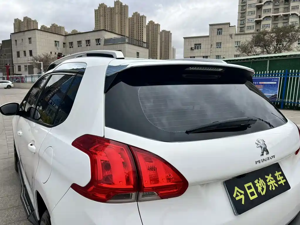 Peugeot 2008 — миниатюра 16