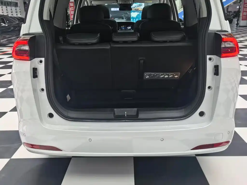 GAC M6 2021 PRO 270T AT Luxury