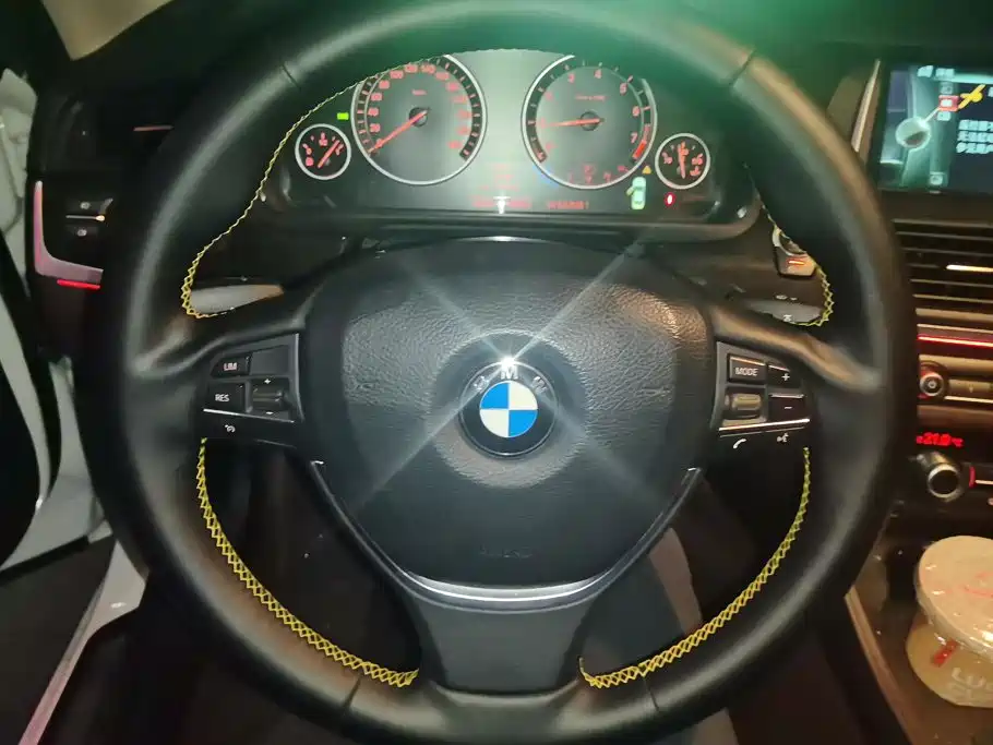 BMW 5 Series — миниатюра 15