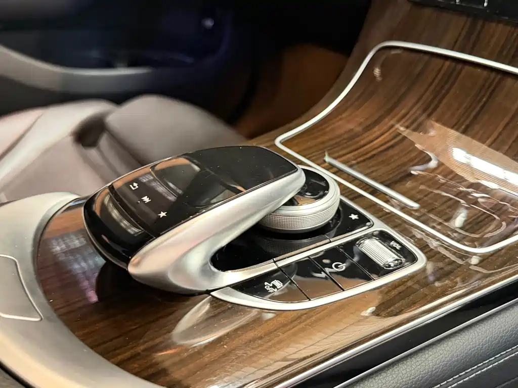 Mercedes-Benz GLC — миниатюра 13